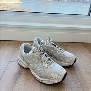 Women’s Asics GT-2160 sneakers